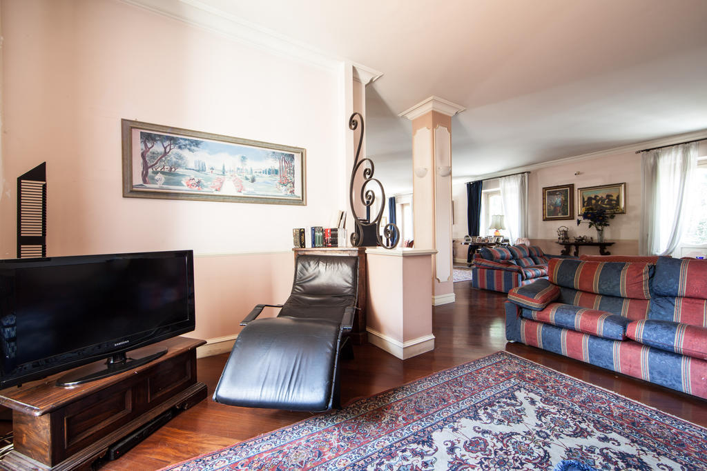 La Gare B&B Fiera Magenta Exteriér fotografie